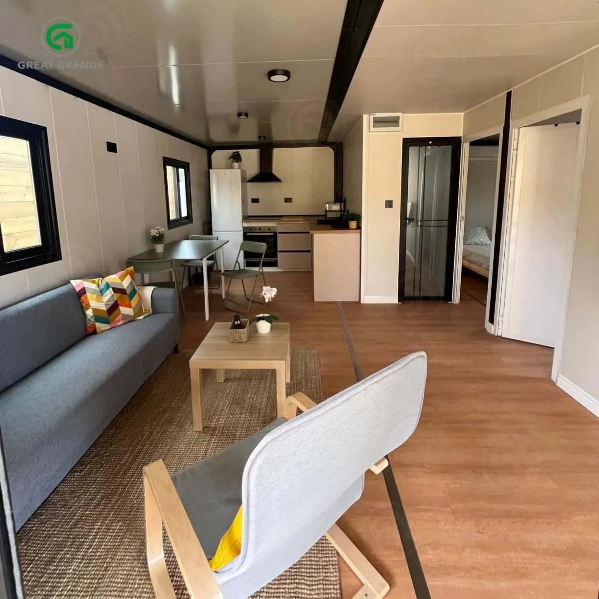 A flat-top 40 ft unit for a Spanish villa rental — site photo 2